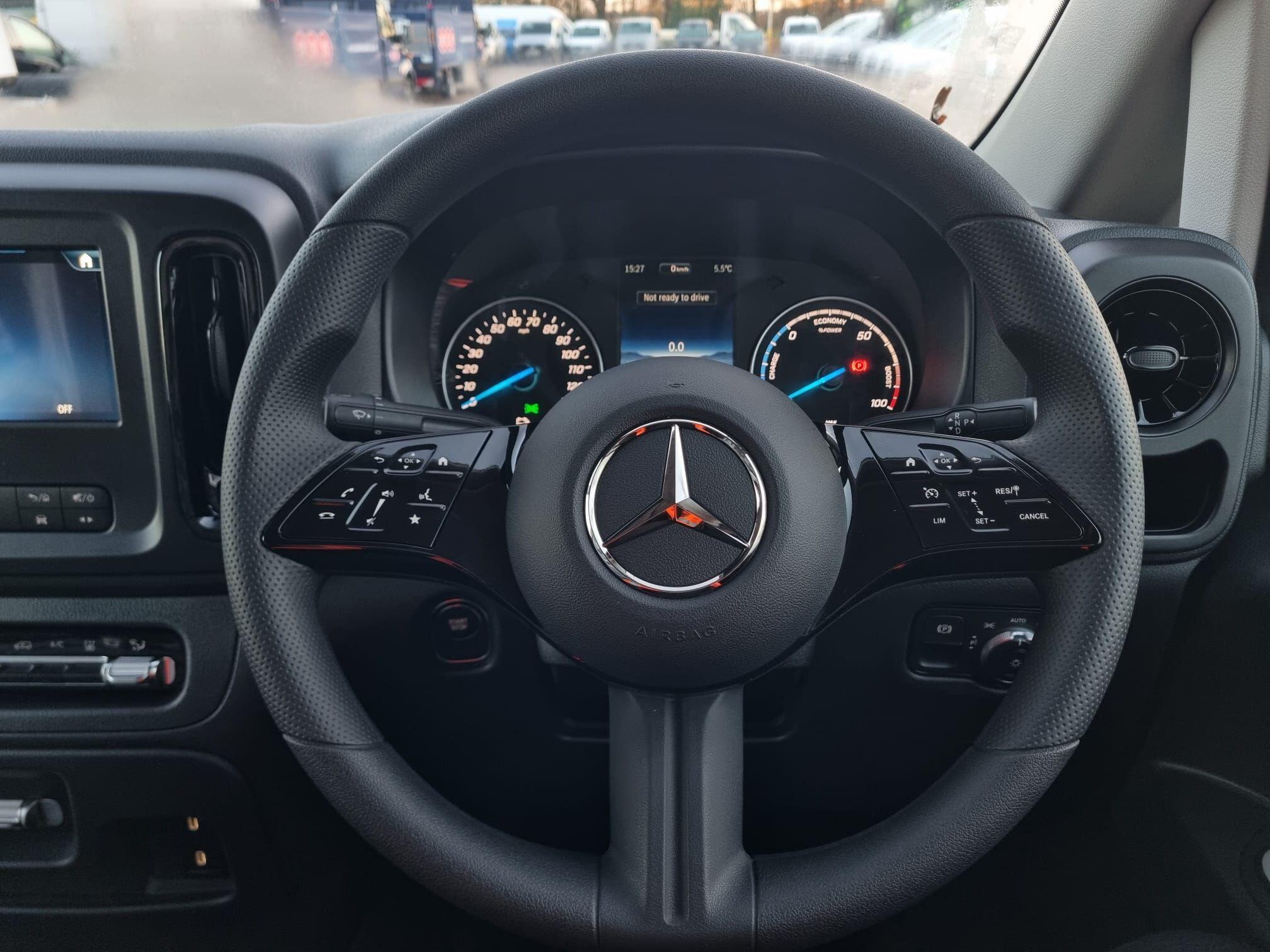 Mercedes-Benz eVito